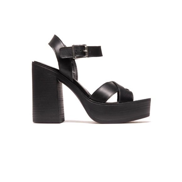 BRAND NEW lintervalle platform sandals - Picture 3 of 4